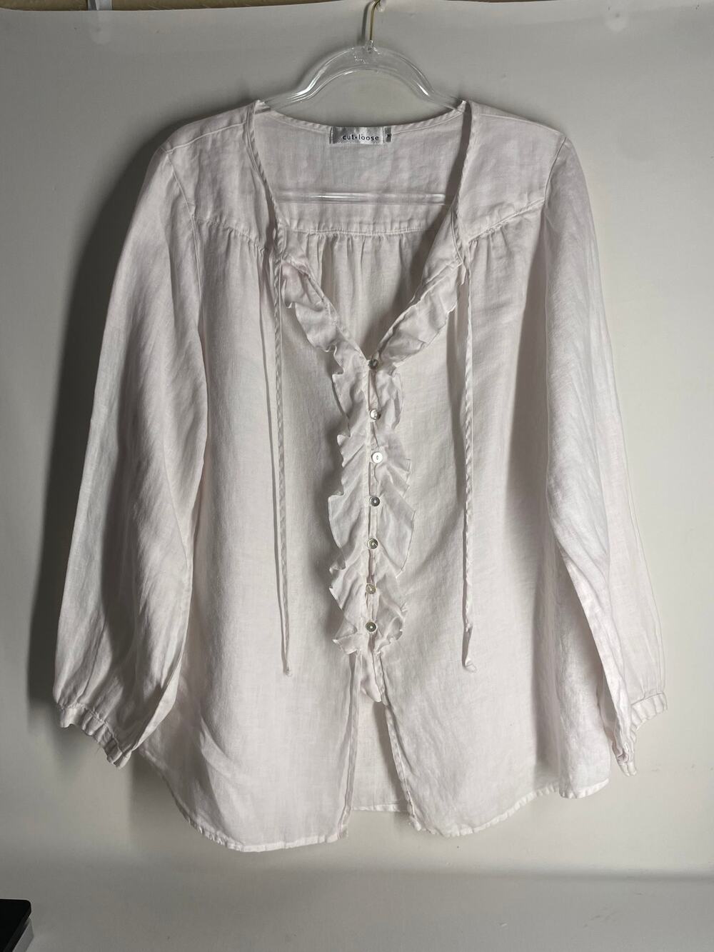 Cut Loose White Long Sleeve Ruffle Blouse Button Down Long Sleeve Size Medium
